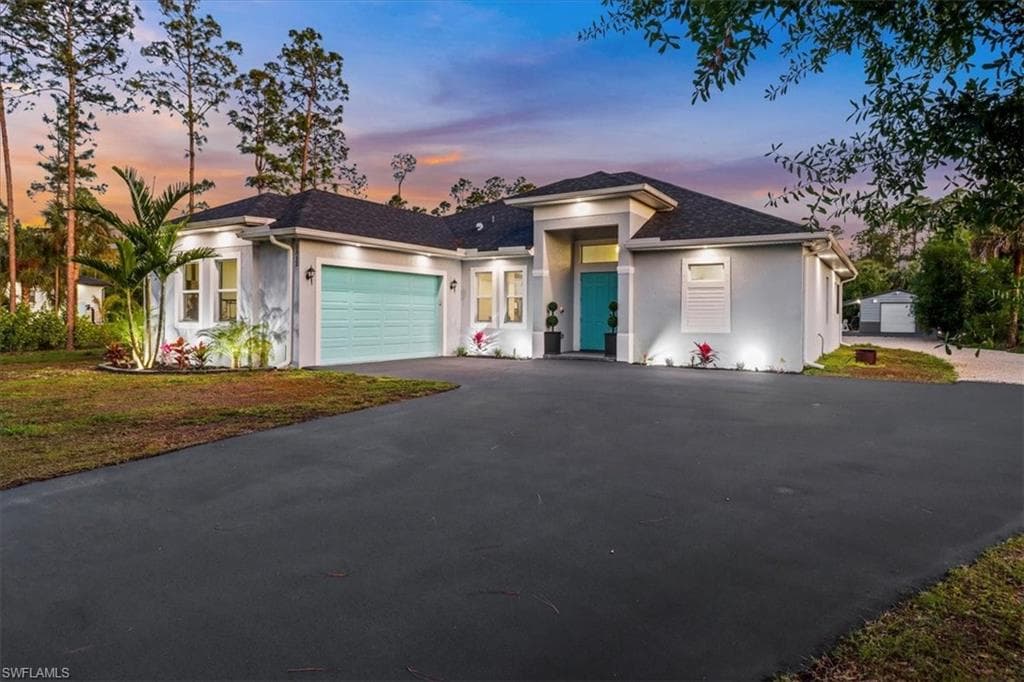 2312 4th Ave SE, Naples, FL 34117-38