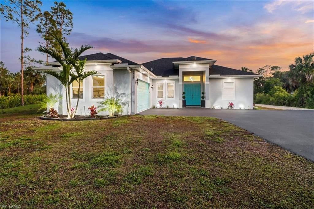 2312 4th Ave SE, Naples, FL 34117-40