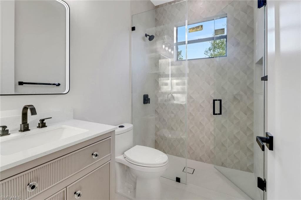 4475 66th Ave NE, Naples, FL 34120-33