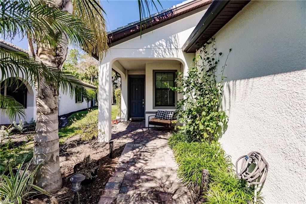 11216 Carlingford Rd, Fort Myers, FL 33913-3