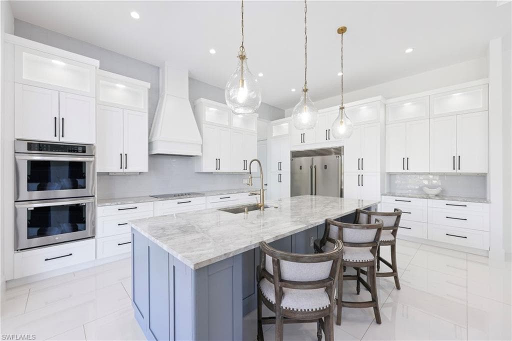 5233 Cypress Ln, Naples, FL 34113-13