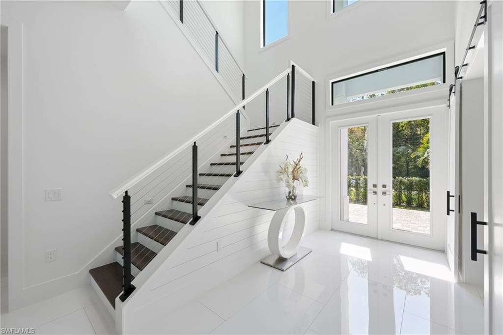 5233 Cypress Ln, Naples, FL 34113-40