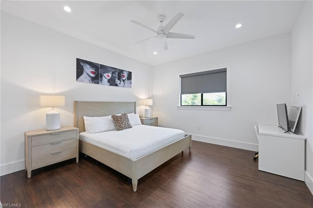 5233 Cypress Ln, Naples, FL 34113-44