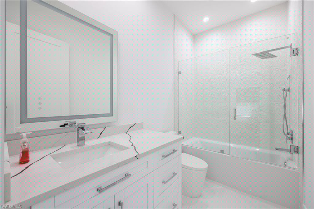 5233 Cypress Ln, Naples, FL 34113-50