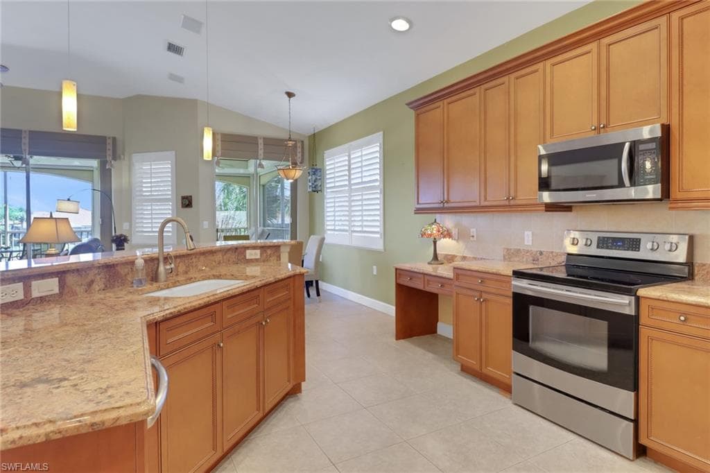 10508 Sevilla Dr 202, Fort Myers, FL 33913-12
