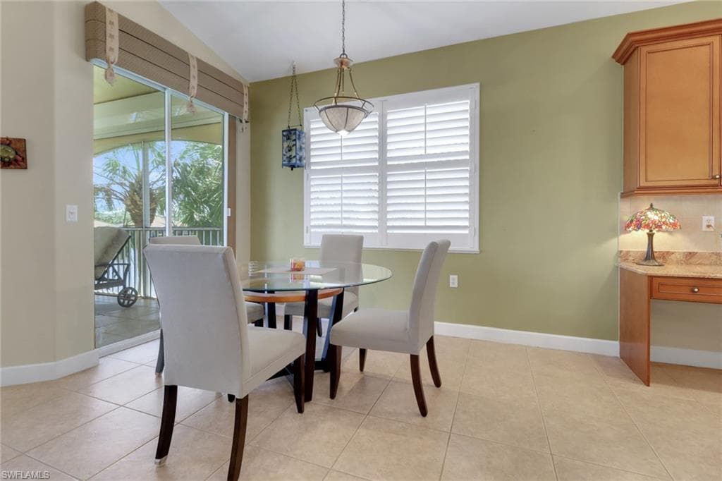 10508 Sevilla Dr 202, Fort Myers, FL 33913-15