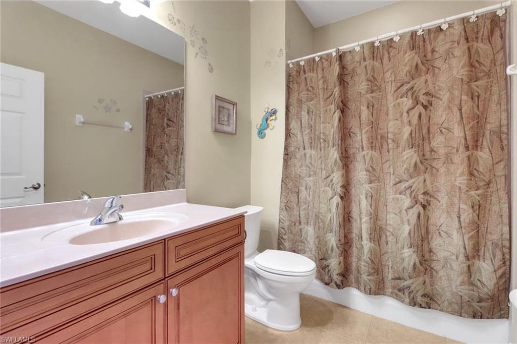10508 Sevilla Dr 202, Fort Myers, FL 33913-21