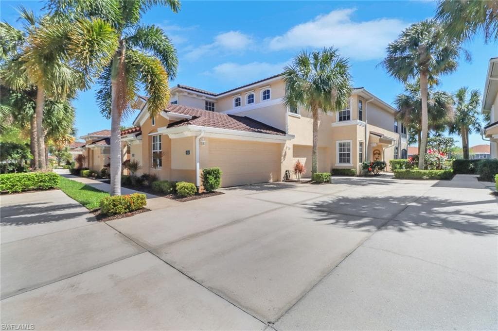 10508 Sevilla Dr 202, Fort Myers, FL 33913-3