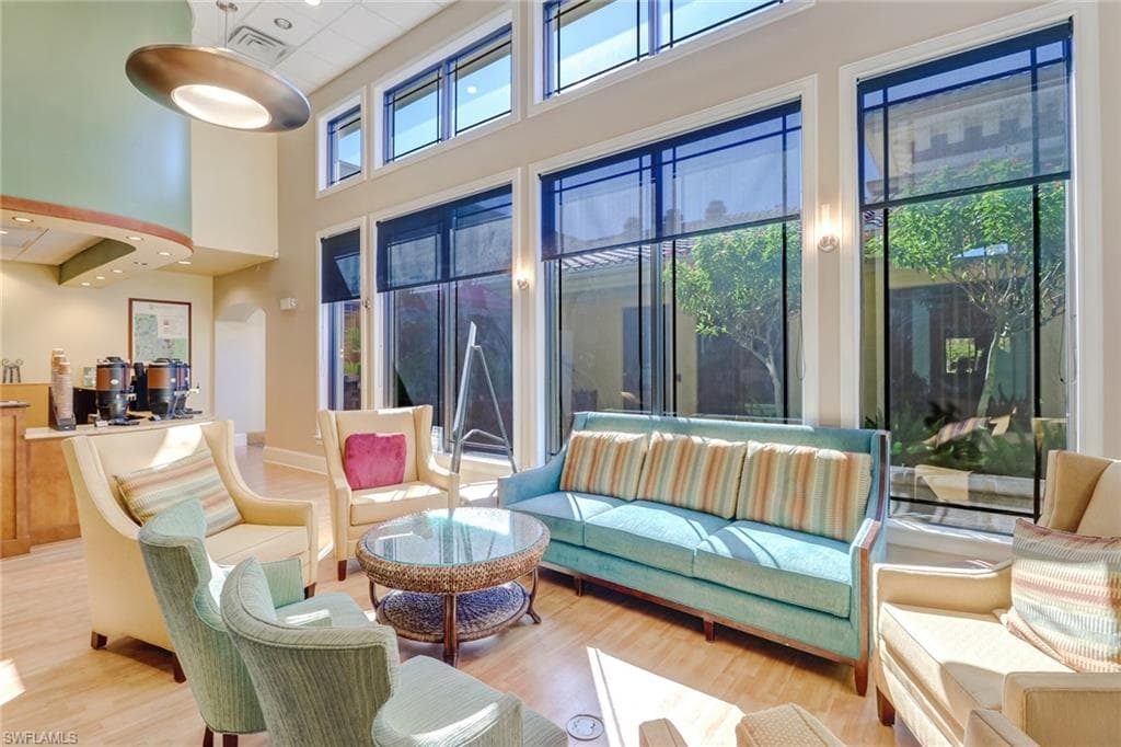 10508 Sevilla Dr 202, Fort Myers, FL 33913-43