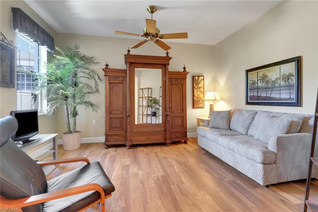 10508 Sevilla Dr 202, Fort Myers, FL 33913-8