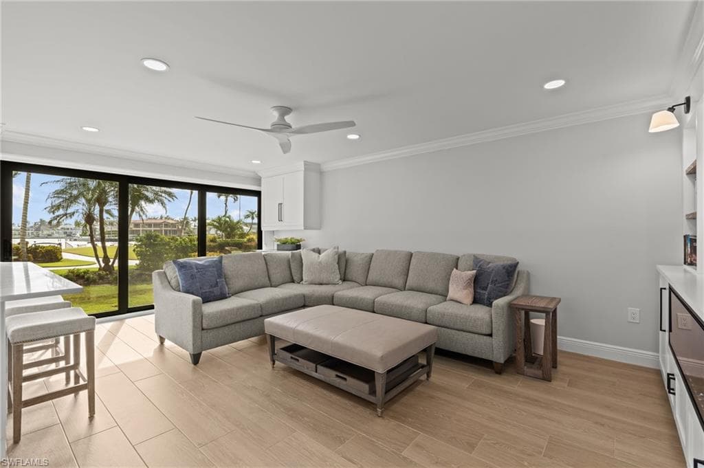 3200 Gulf Shore Blvd N 106, Naples, FL 34103-12