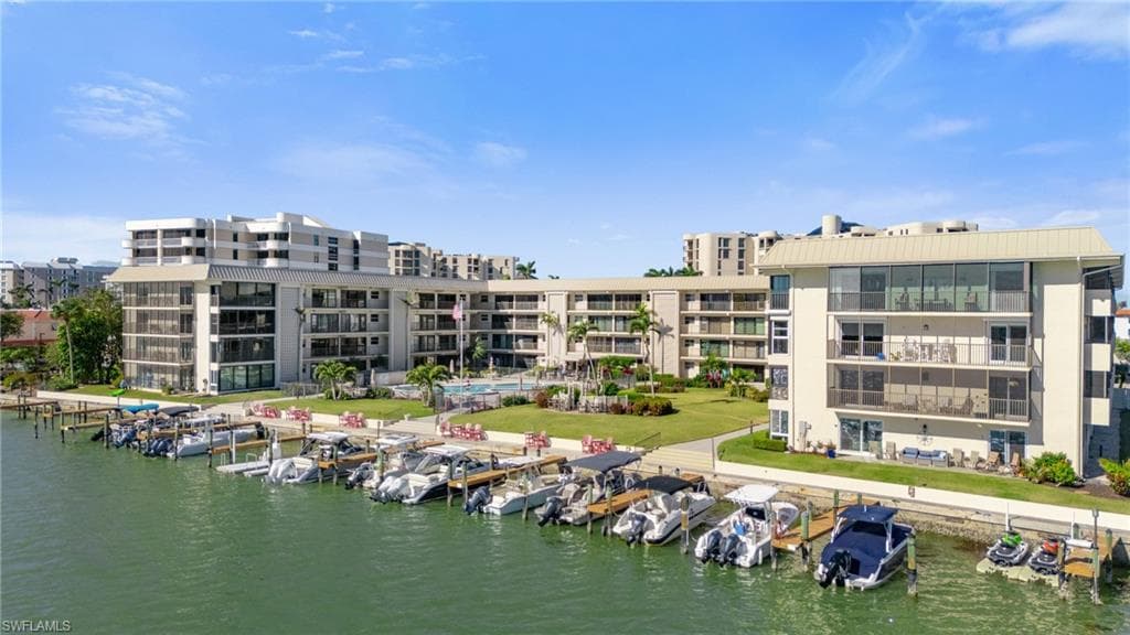 3200 Gulf Shore Blvd N 106, Naples, FL 34103-34