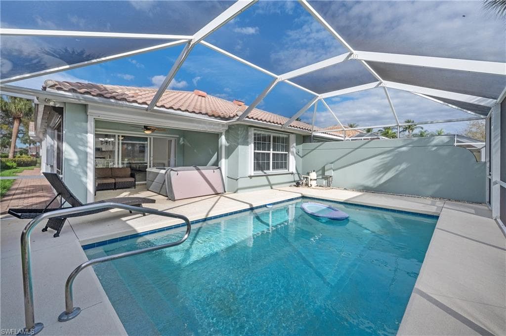 7221 Bellini Way, Naples, FL 34114-28