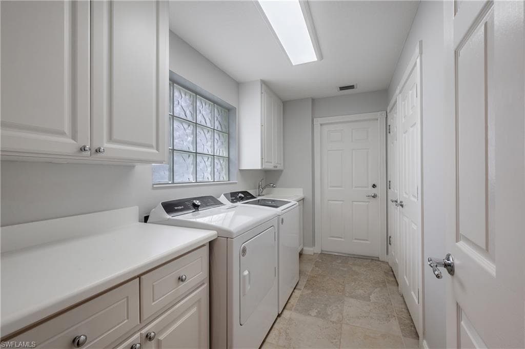 7221 Bellini Way, Naples, FL 34114-7
