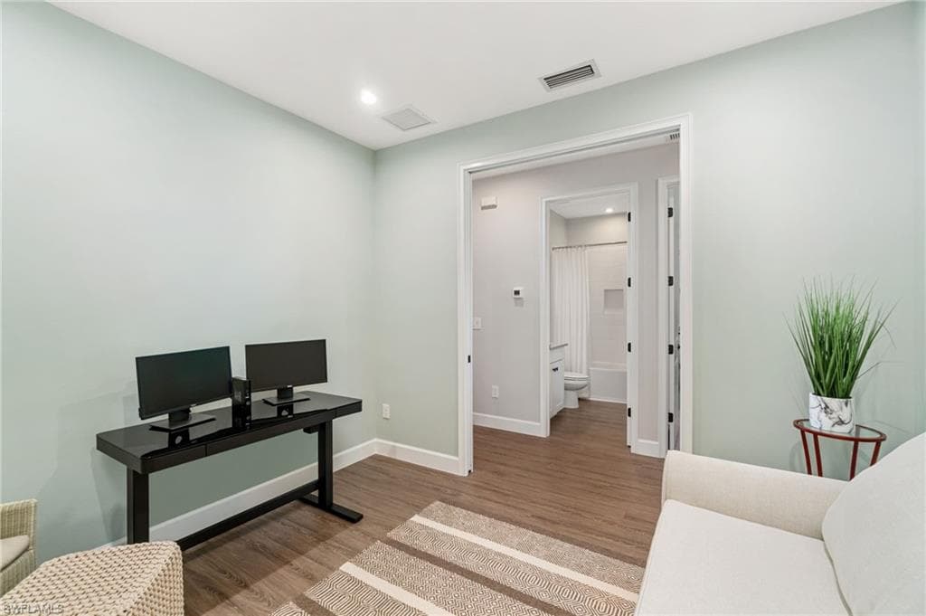 8021 Calle Canovas Ct, Naples, FL 34114-20