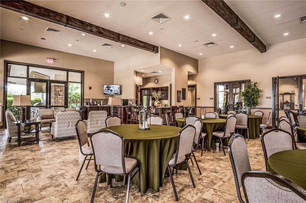 8021 Calle Canovas Ct, Naples, FL 34114-32