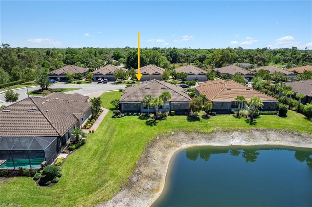 8021 Calle Canovas Ct, Naples, FL 34114-8