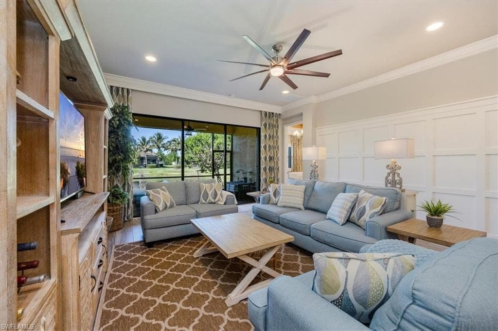 13422 Silktail Dr, Naples, FL 34109-12
