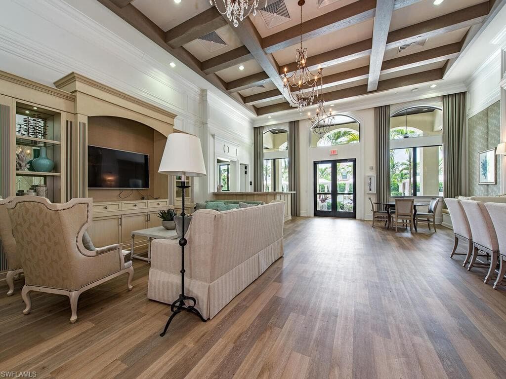 13422 Silktail Dr, Naples, FL 34109-37