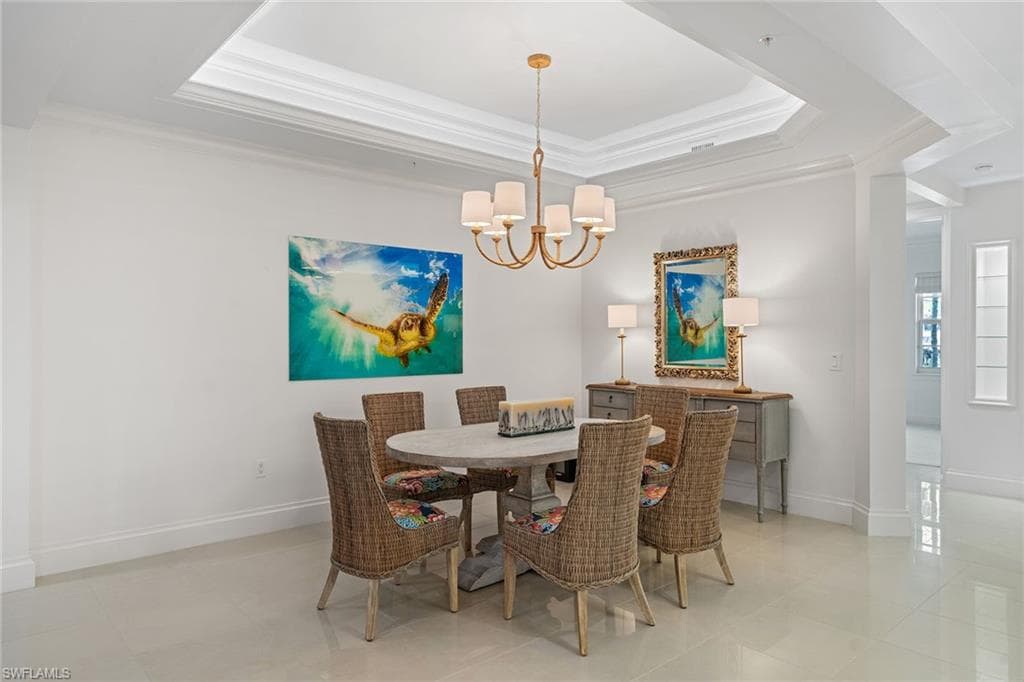 411 6th St S 202, Naples, FL 34102-11