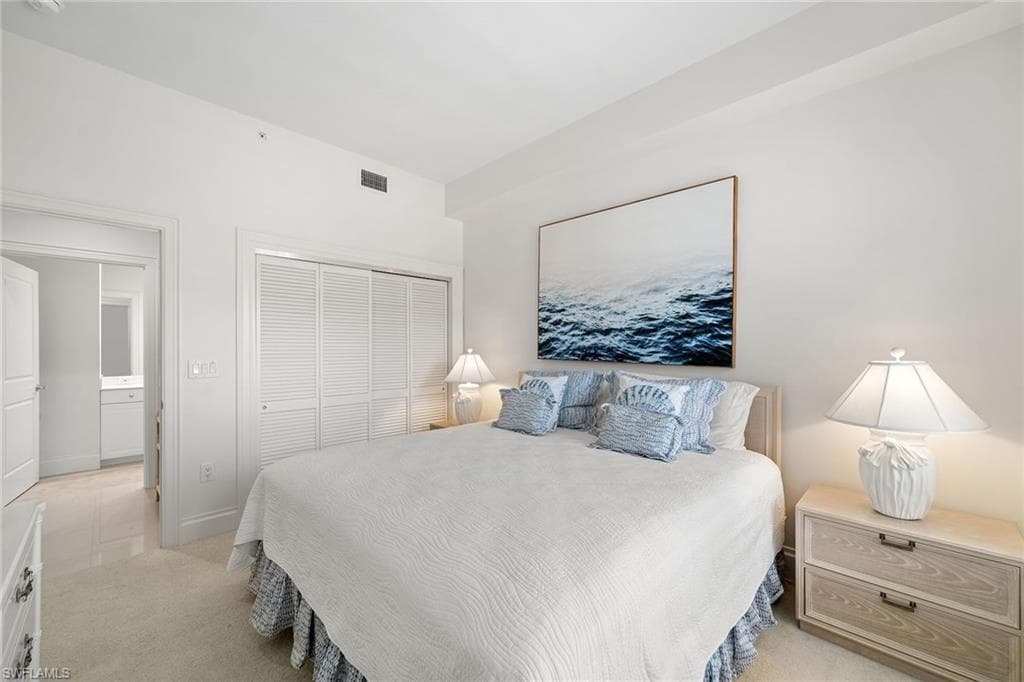 411 6th St S 202, Naples, FL 34102-19