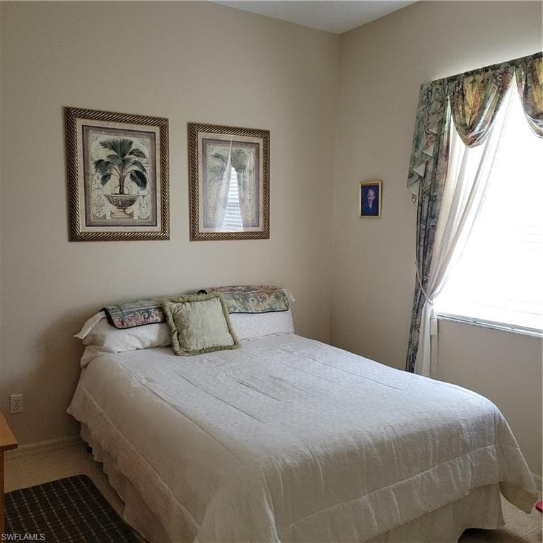 869 Grand Rapids Blvd, Naples, FL 34120-11