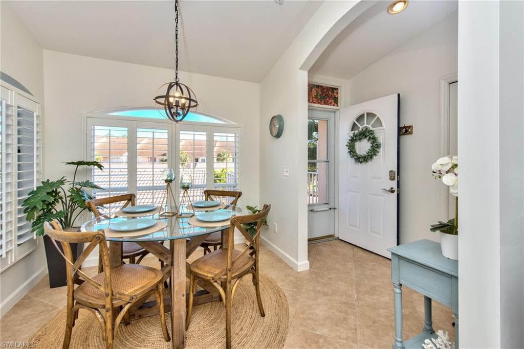 1941 Cascades Dr 5704, Naples, FL 34112-11