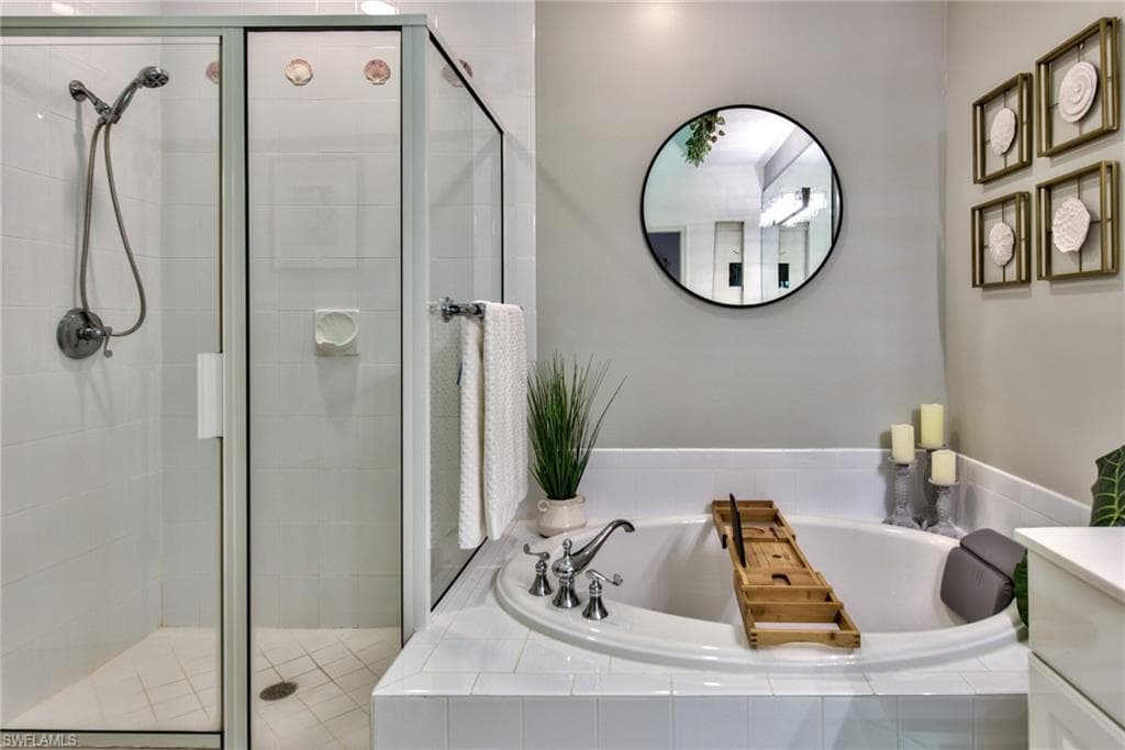 1941 Cascades Dr 5704, Naples, FL 34112-17