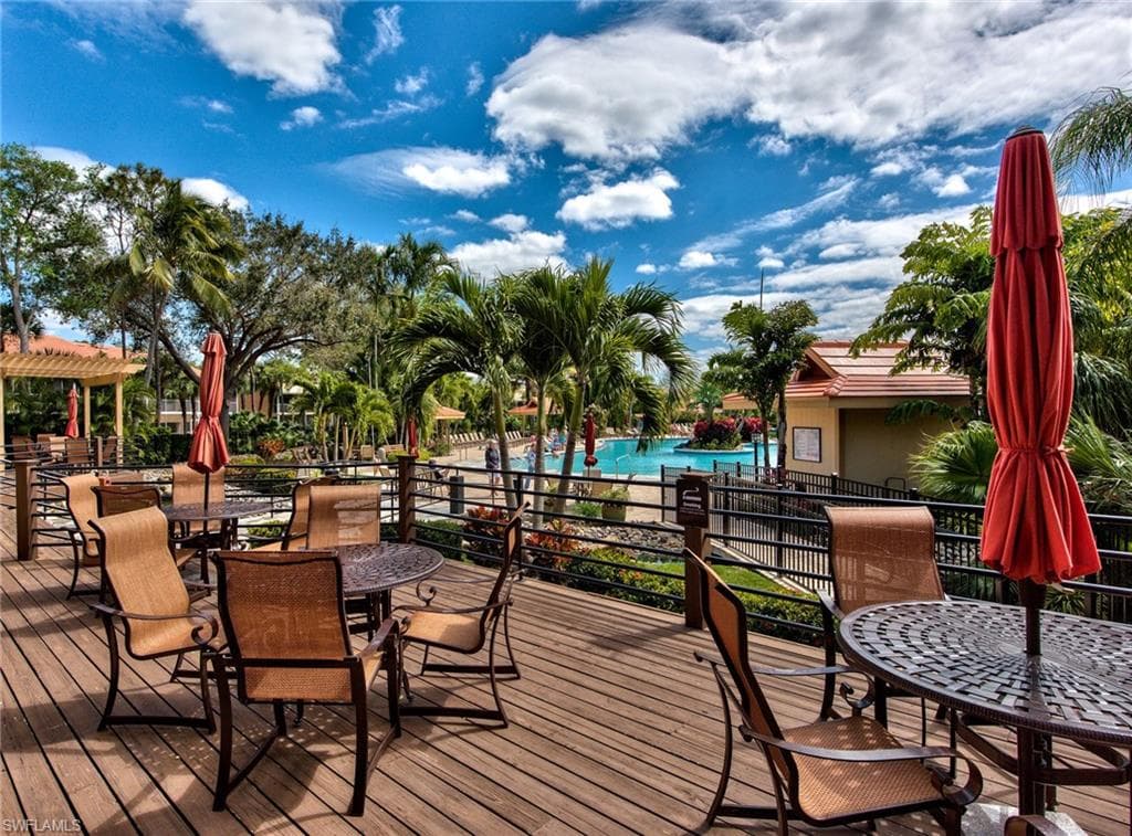 1941 Cascades Dr 5704, Naples, FL 34112-33