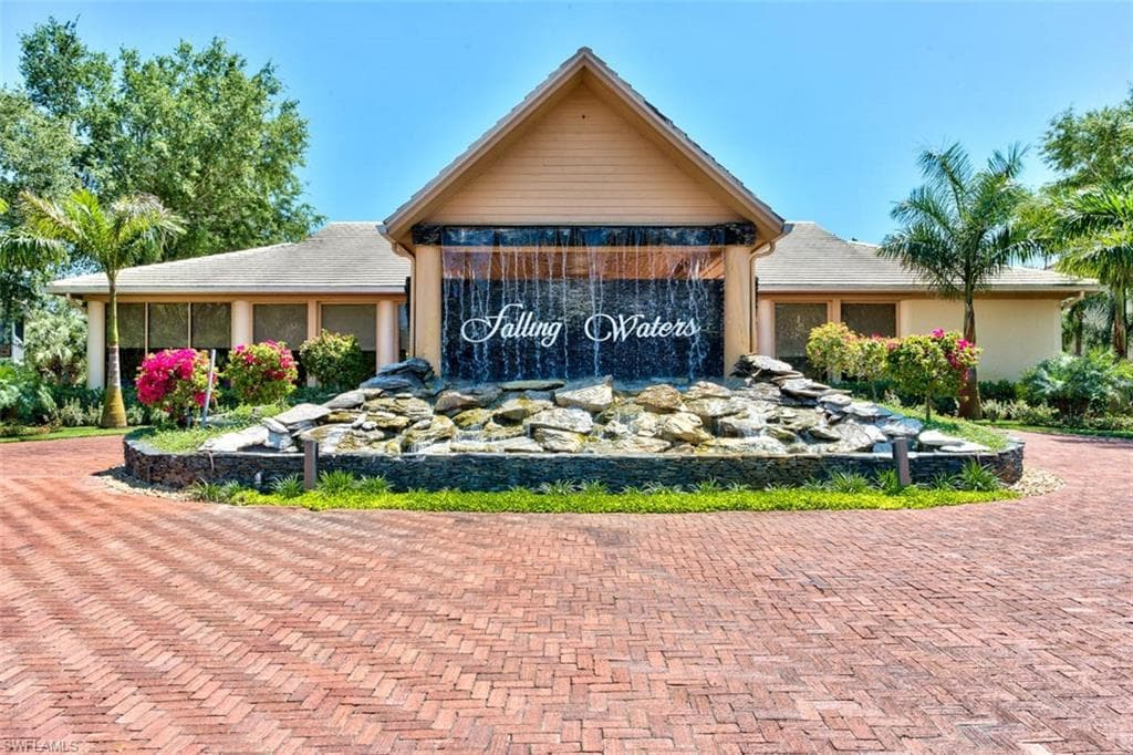 1941 Cascades Dr 5704, Naples, FL 34112-36