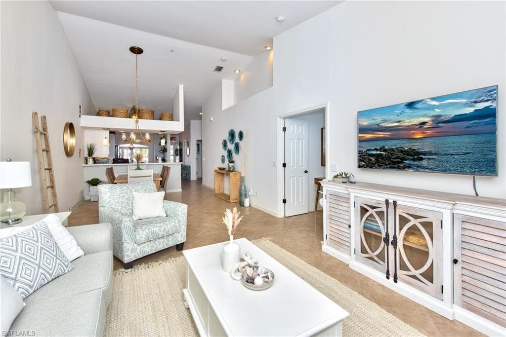 1941 Cascades Dr 5704, Naples, FL 34112-2