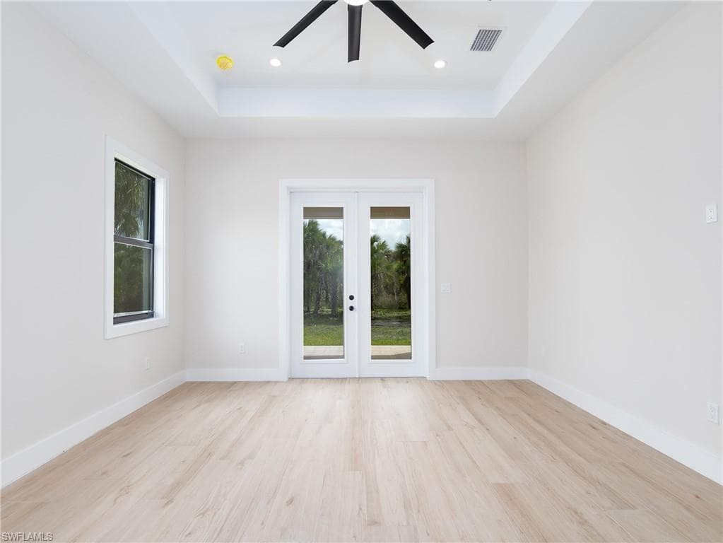 2814 26th Ave SE, Naples, FL 34117-15