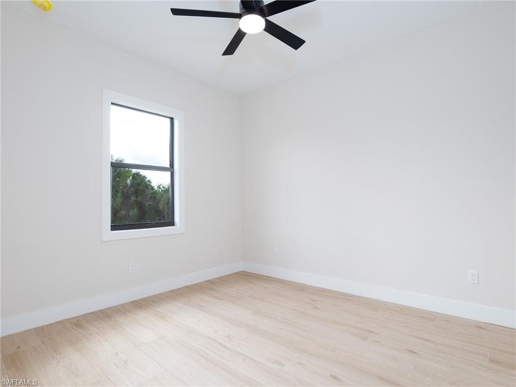 2814 26th Ave SE, Naples, FL 34117-22