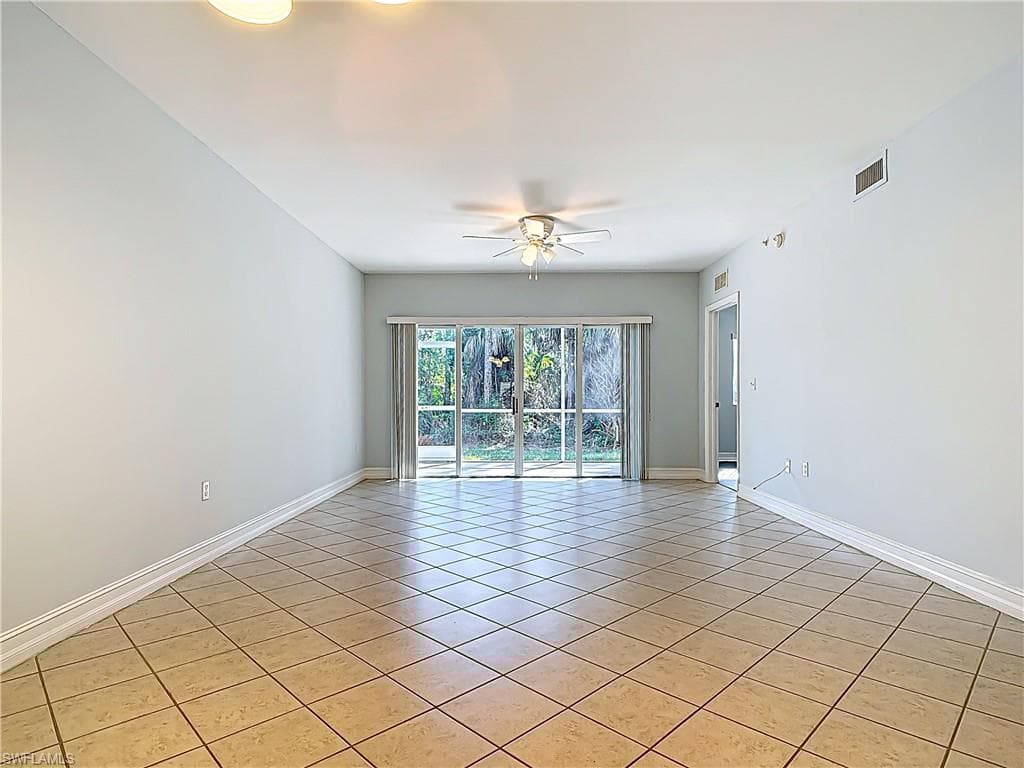 7819 Regal Heron Cir 8-106, Naples, FL 34104-10