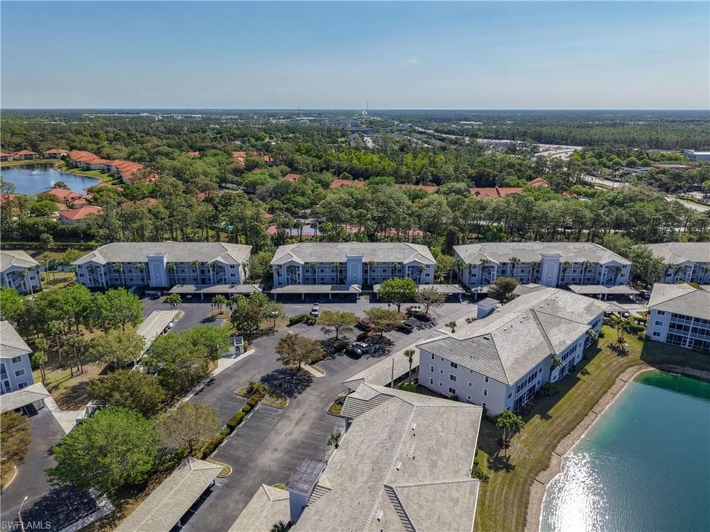 7819 Regal Heron Cir 8-106, Naples, FL 34104-2
