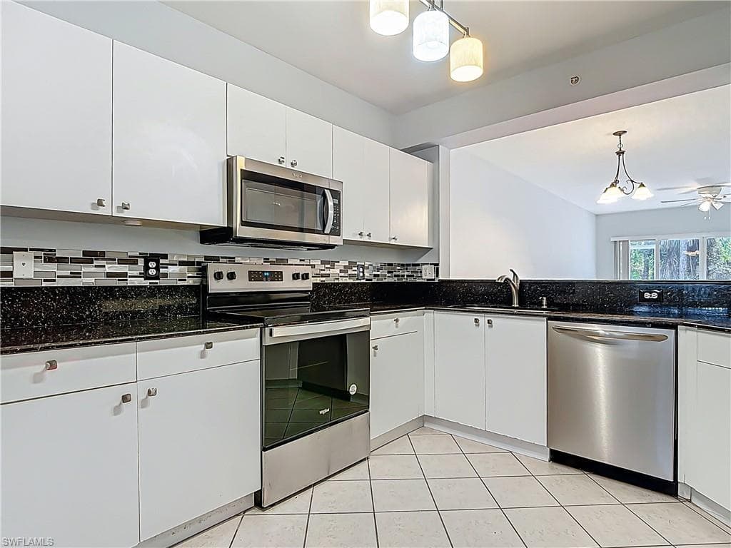 7819 Regal Heron Cir 8-106, Naples, FL 34104-7