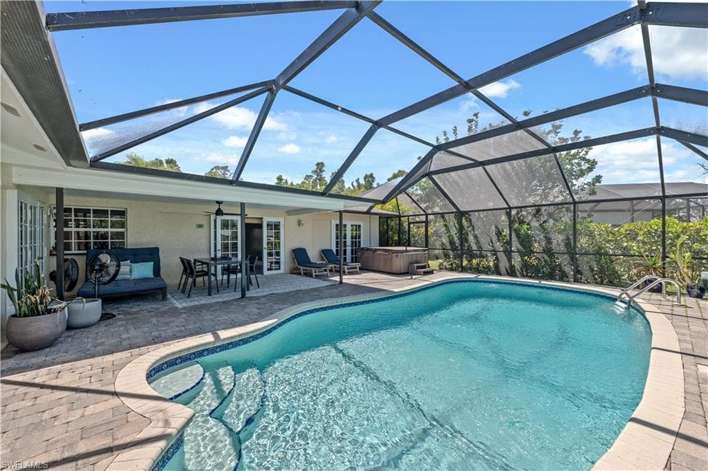 3550 Gulf Harbor Ct, Bonita Springs, FL 34134-25