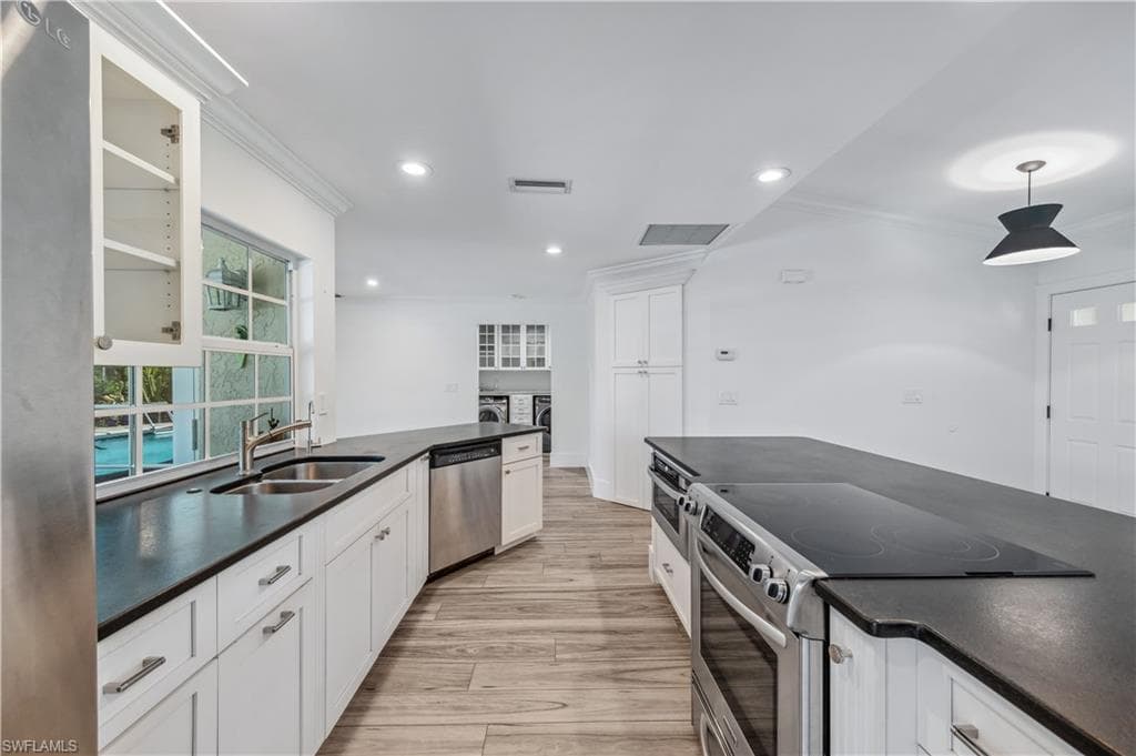 3550 Gulf Harbor Ct, Bonita Springs, FL 34134-6