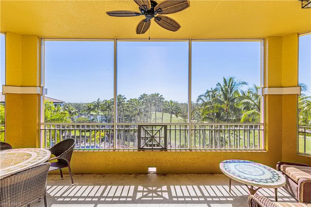 2748 Tiburon Blvd E C404, Naples, FL 34109-11