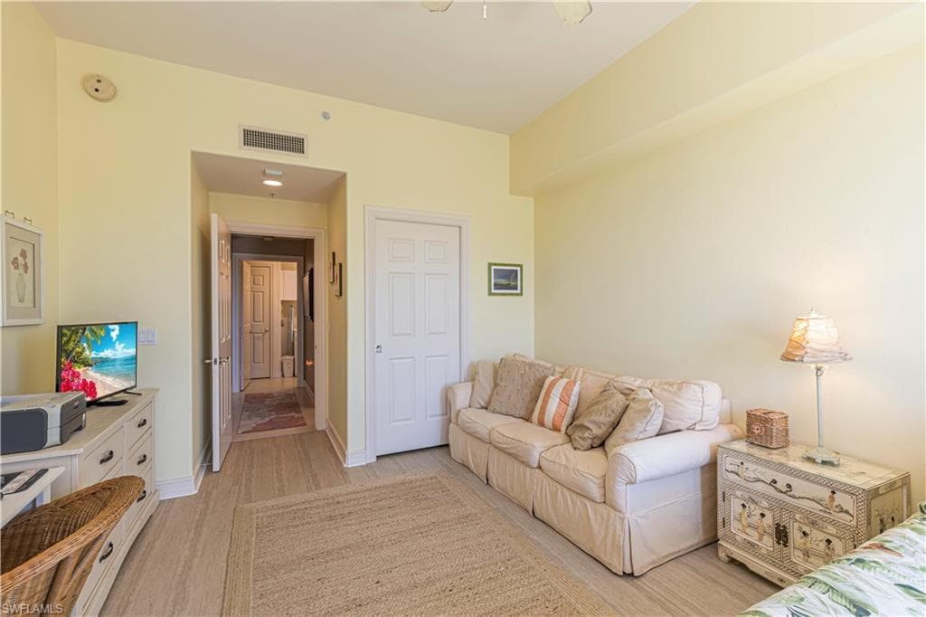 2748 Tiburon Blvd E C404, Naples, FL 34109-20