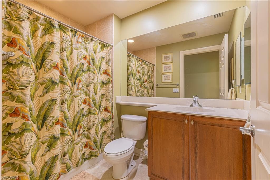 2748 Tiburon Blvd E C404, Naples, FL 34109-21