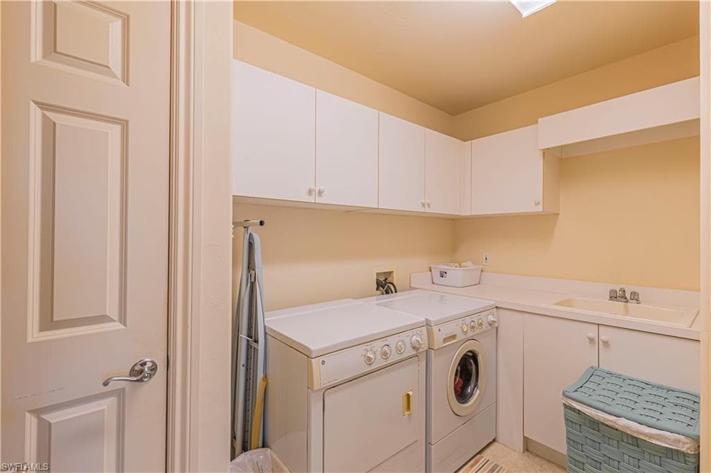 2748 Tiburon Blvd E C404, Naples, FL 34109-22