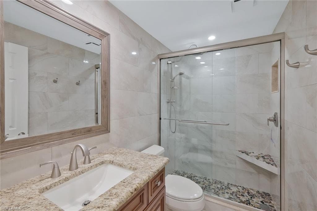 11140 Caravel Cir 108, Fort Myers, FL 33908-15
