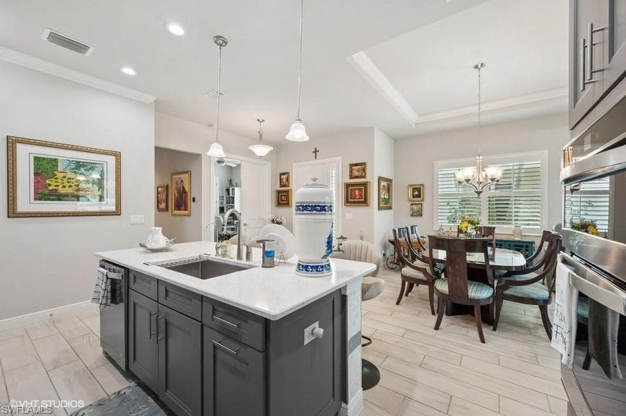 8947 Saint Lucia Dr, Naples, FL 34114-12