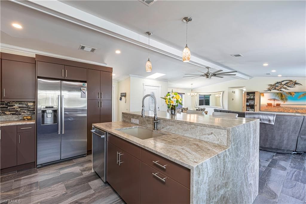 1640 Barbarosa Ct, Marco Island, FL 34145-10