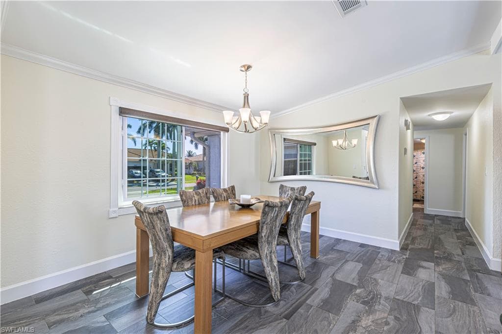 1640 Barbarosa Ct, Marco Island, FL 34145-17