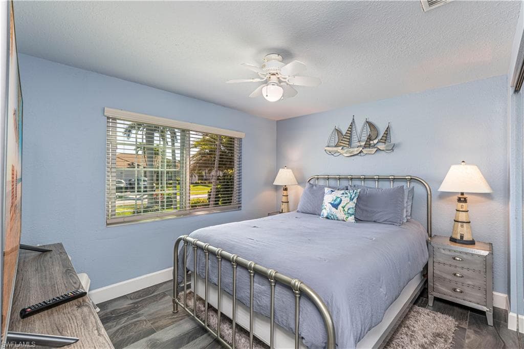 1640 Barbarosa Ct, Marco Island, FL 34145-23