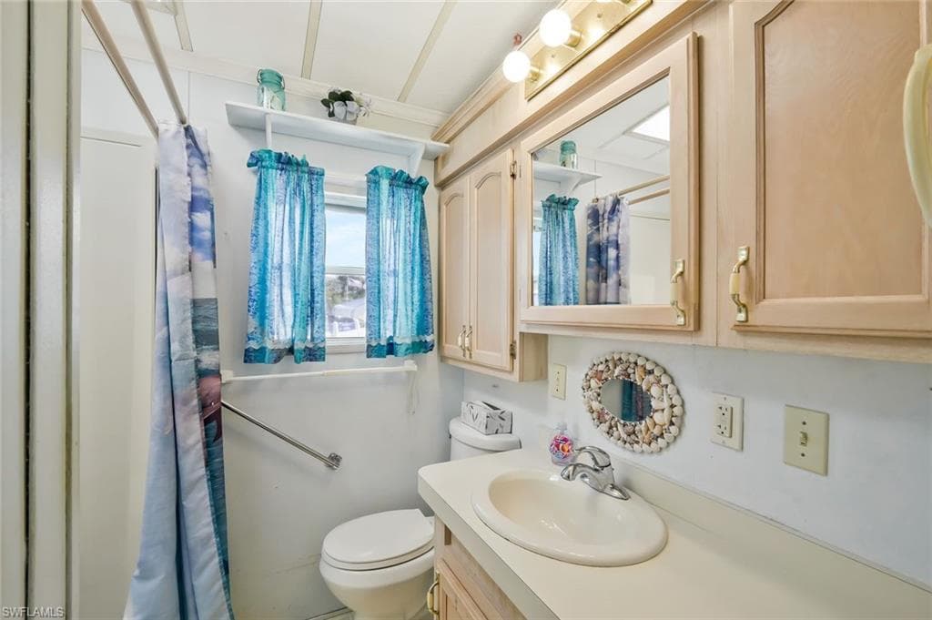 8675 Mullwood Dr, Estero, FL 33928-14