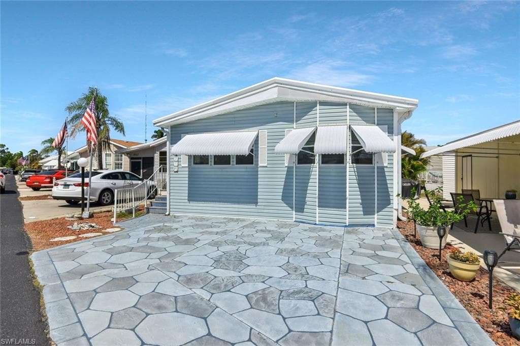 8675 Mullwood Dr, Estero, FL 33928-3