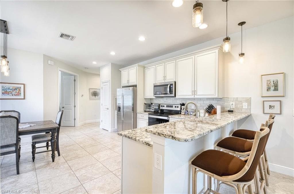 1519 Oceania Dr S, Naples, FL 34113-8